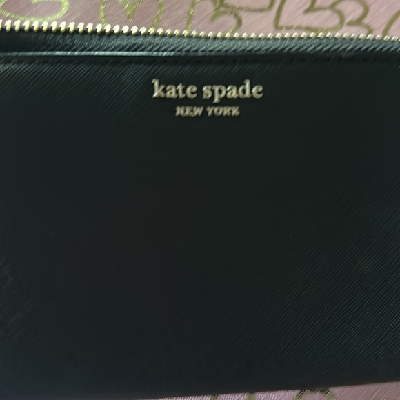 Kate Spade Black Wallet excellent condition - Picture 2 of 6